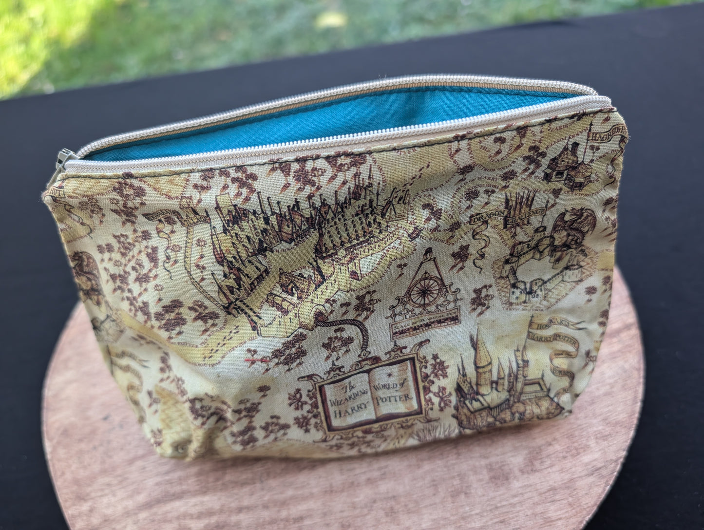 Kleine Kosmetiktasche *Ländereinen Hogwarts*