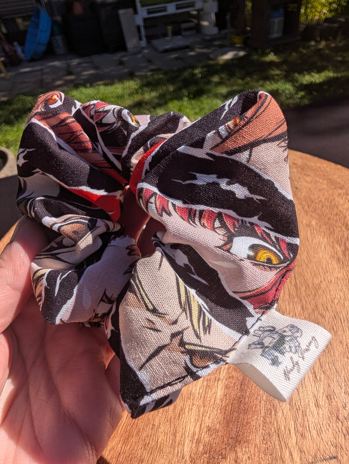 Scrunchie *Chainsaw Eyes*