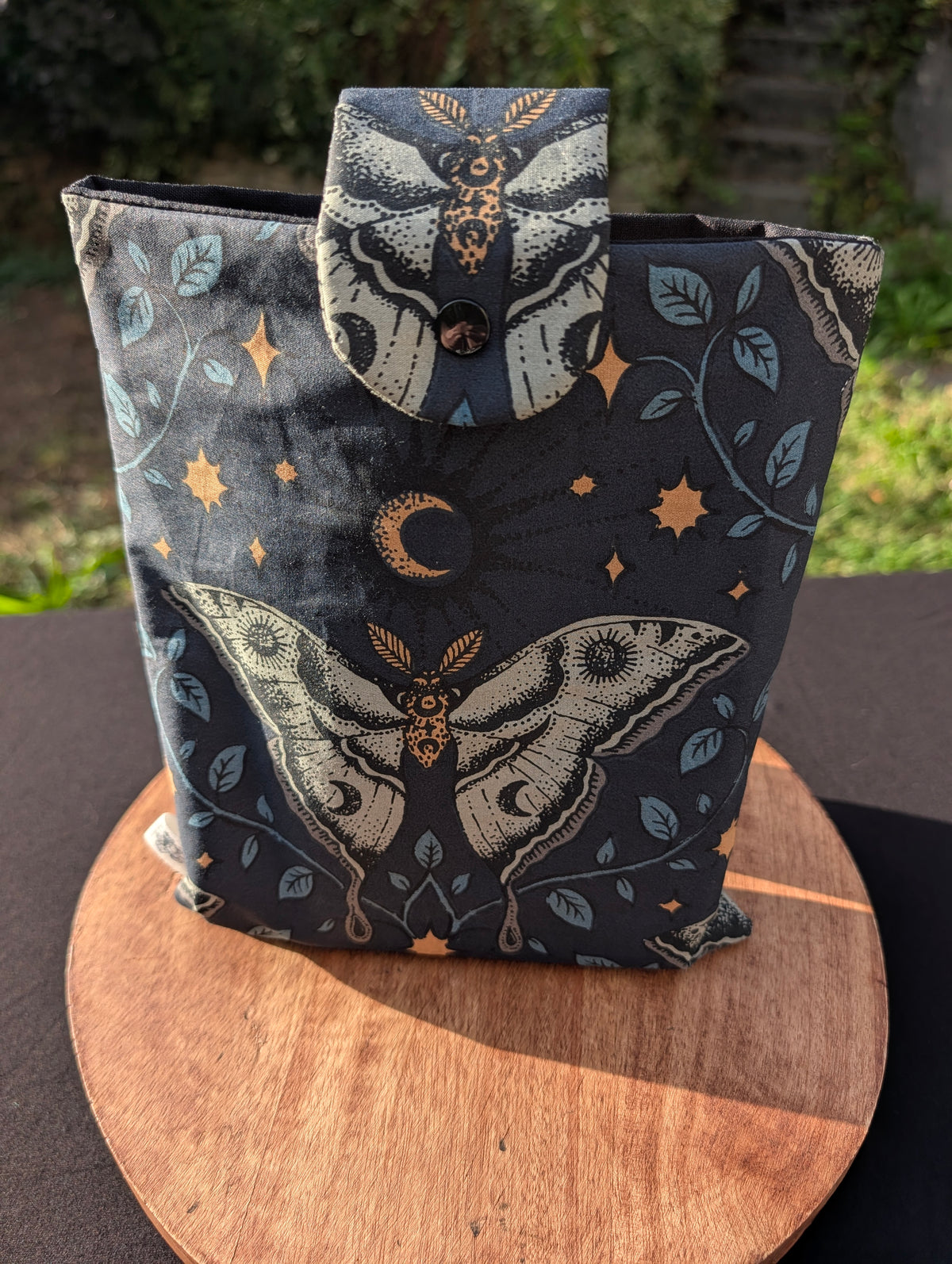 Booksleeve *Midnight Moth*