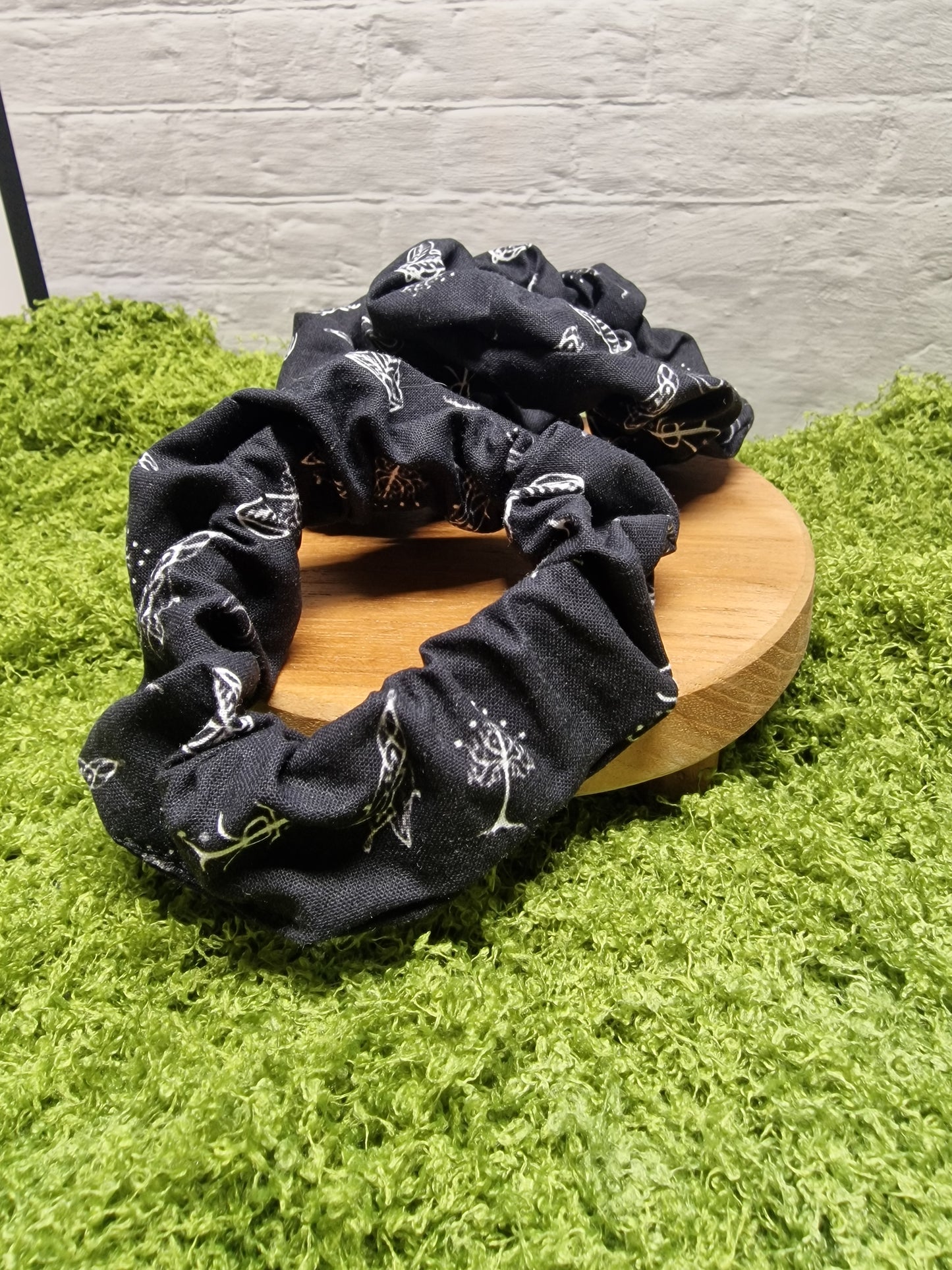 Scrunchie "Herr der Ringe Symbole"