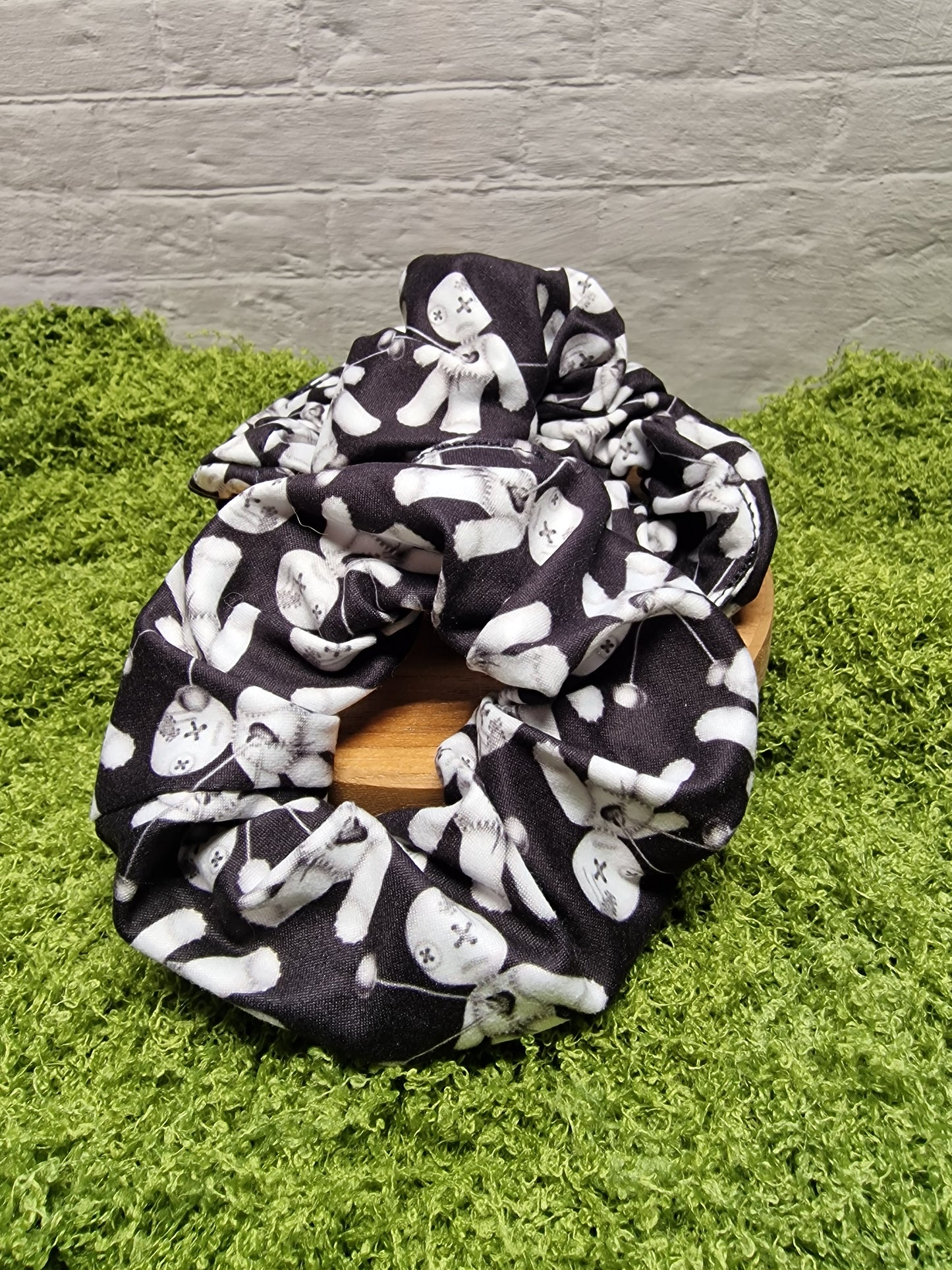 Scrunchie "Vodoo Puppen"