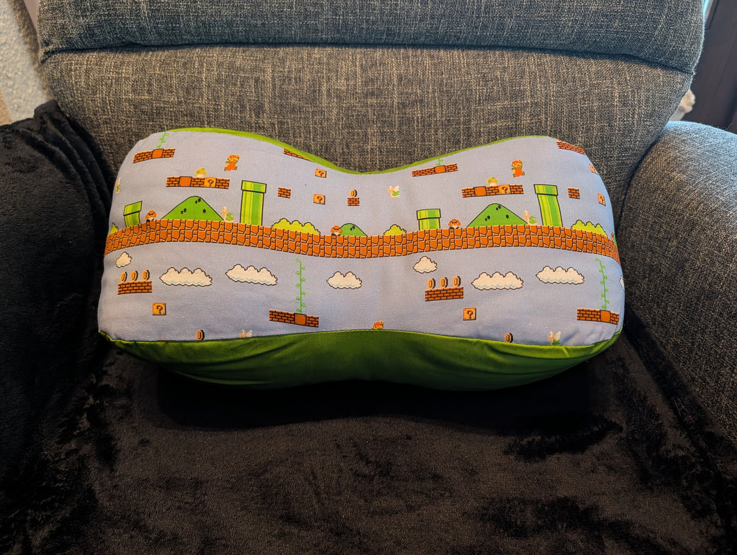 Leseknochen gross *Super Mario*