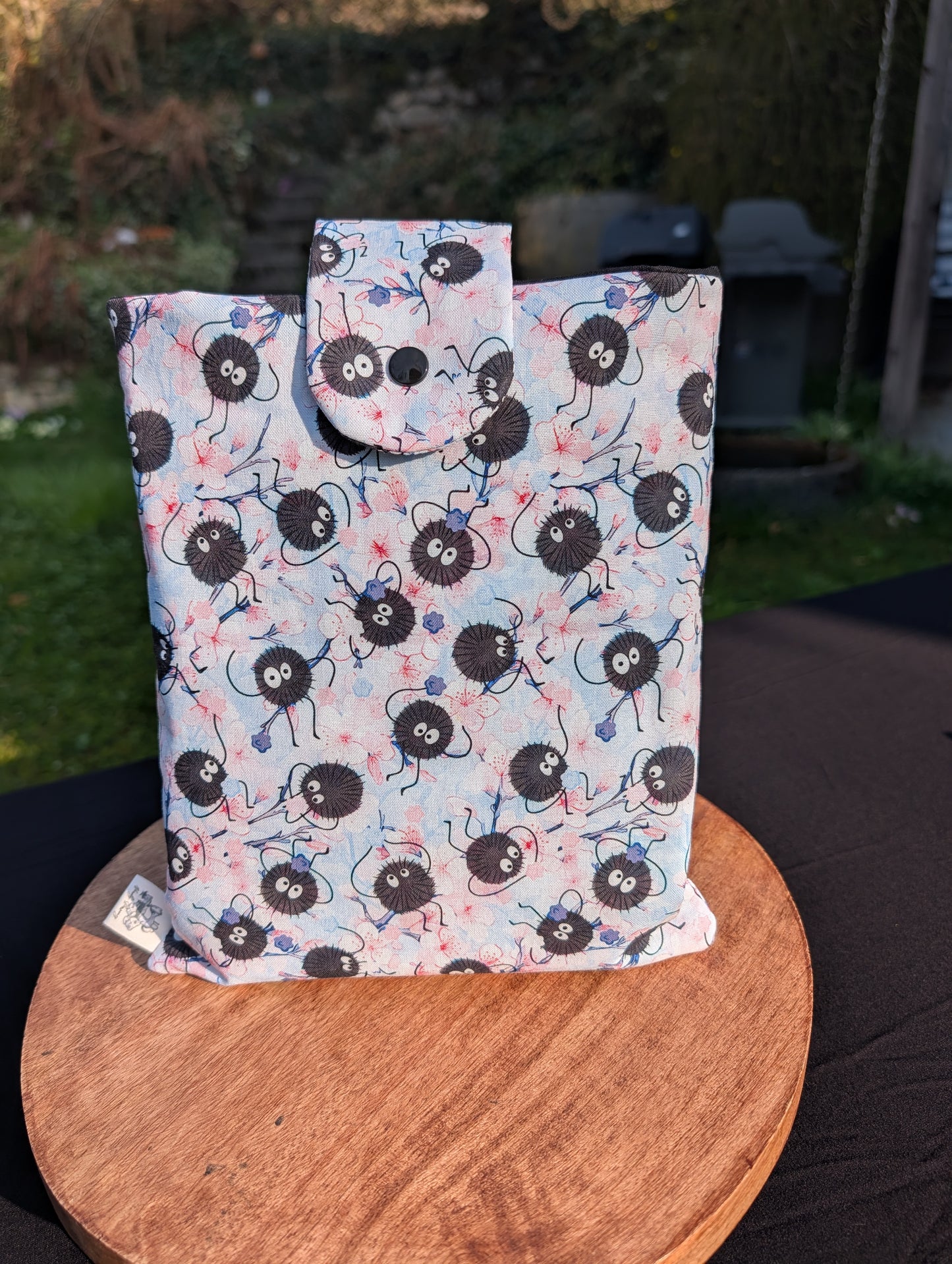 Booksleeve "Susuwatari Spring"
