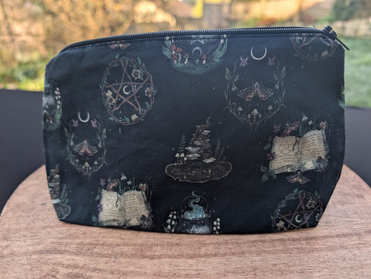 Kleine Kosmetiktasche *Cauldron*