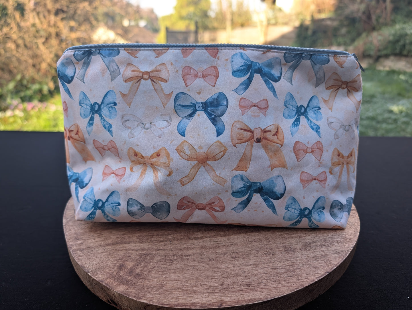Grosse Kosmetiktasche *Schleife blau*