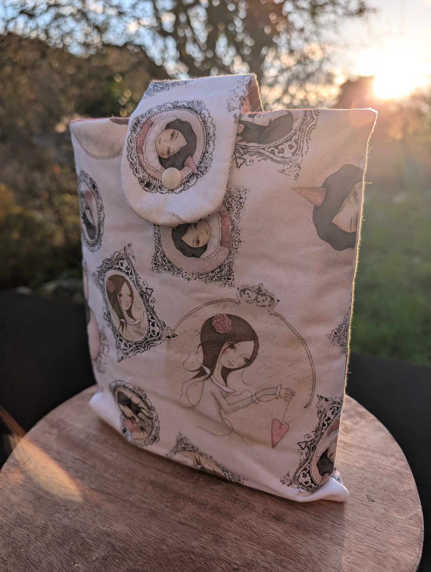 Booksleeve "Puppen*