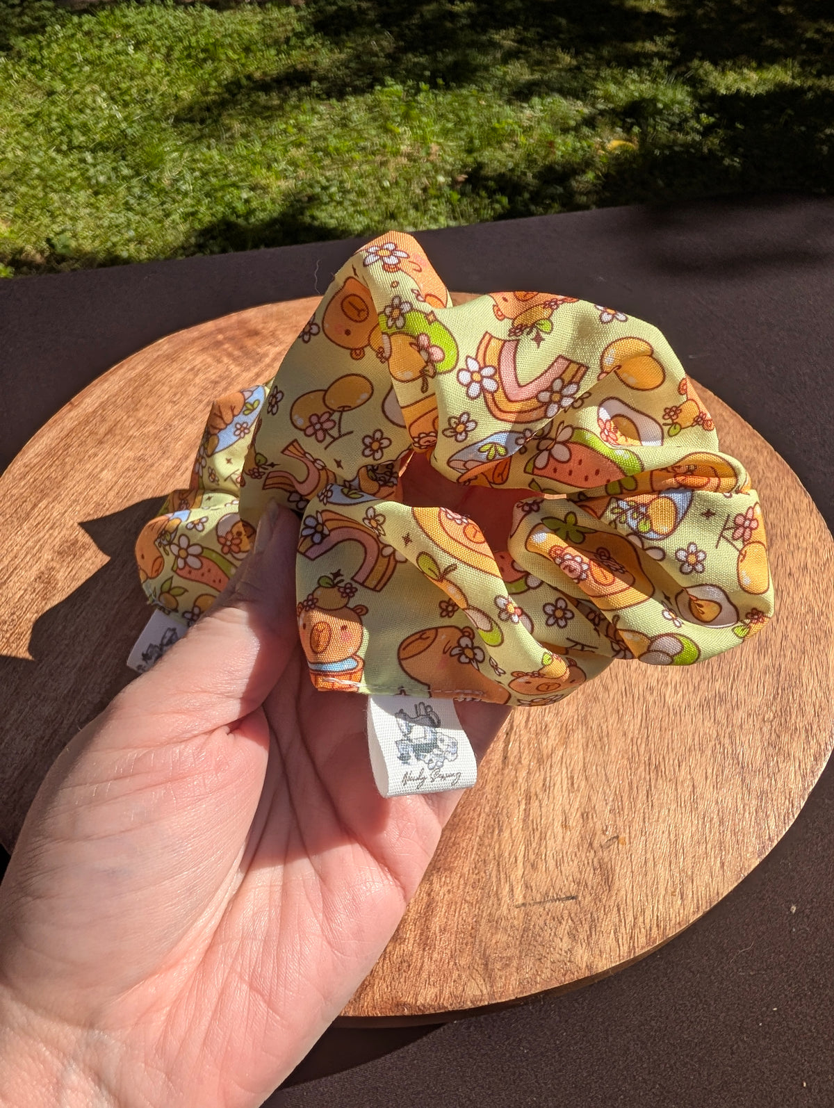 Scrunchie *Summer Capibara*
